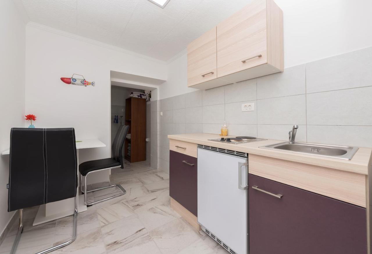 Apartments Calla Makarska Exterior photo