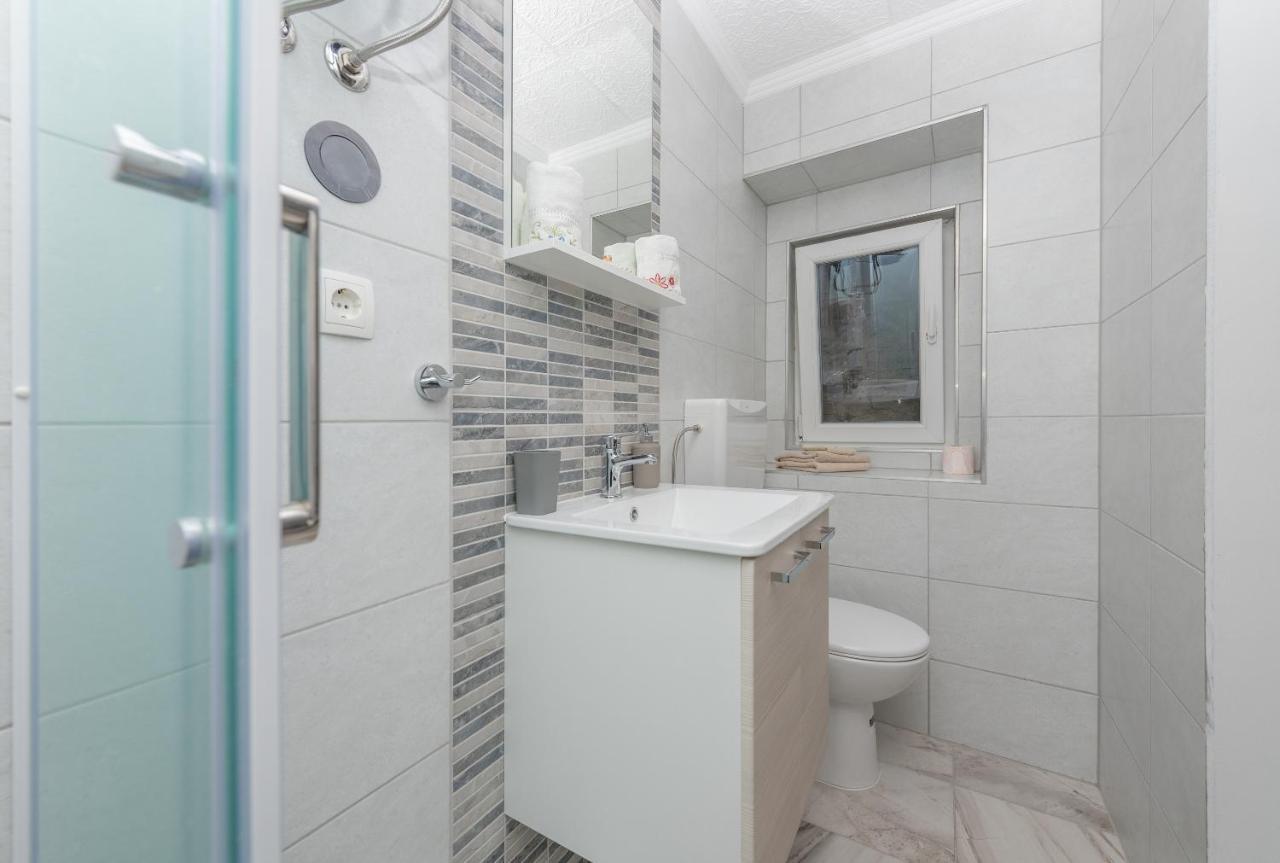 Apartments Calla Makarska Exterior photo